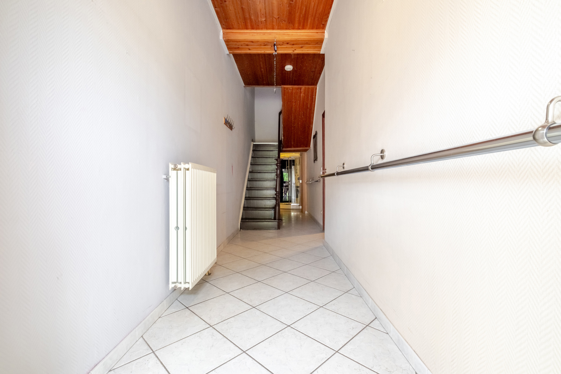 Photo 3 — Renson 58